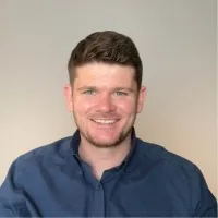 Tom Gillespie Headshot